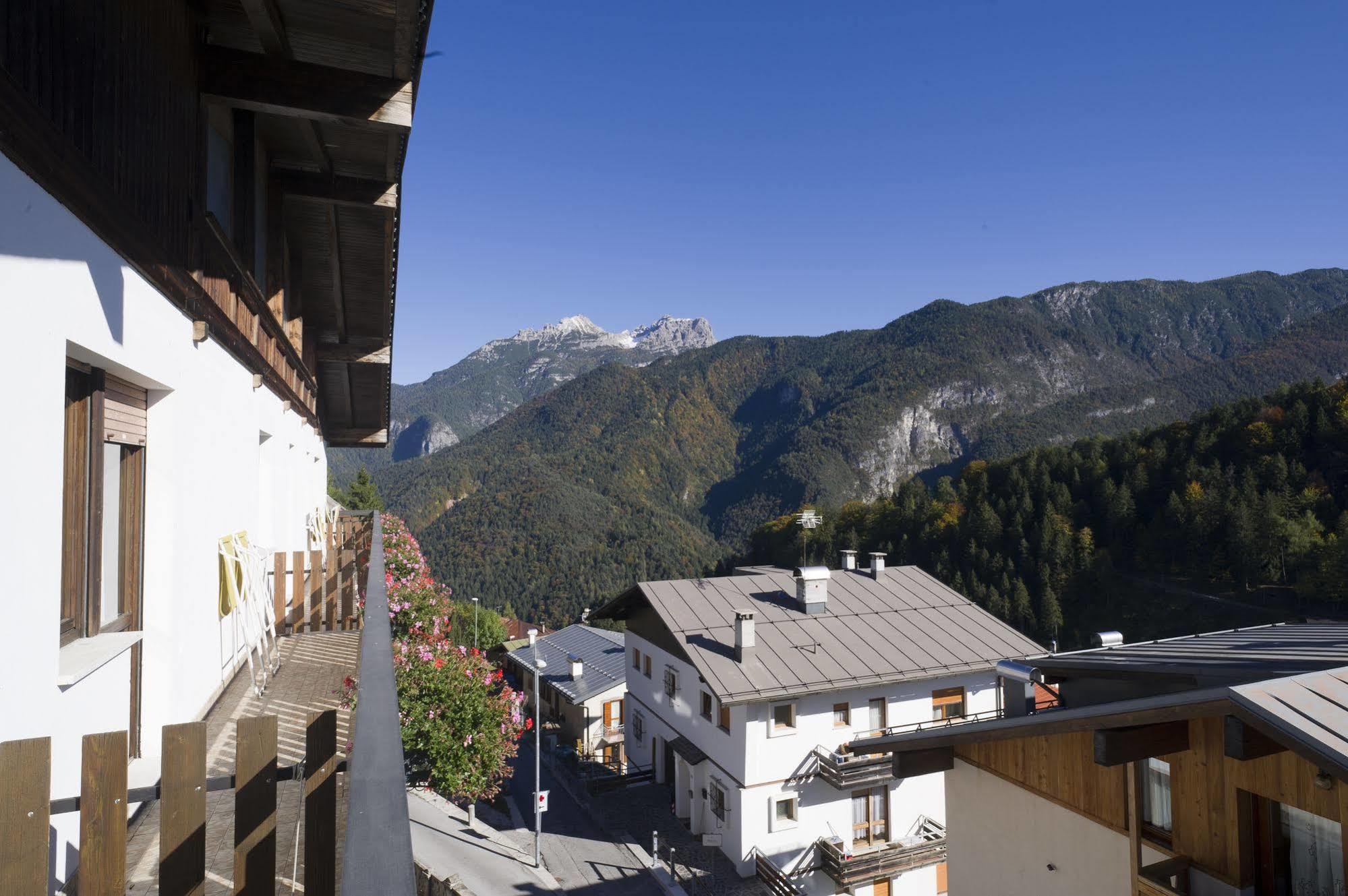 Hotel Giardino Pieve di Cadore Exteriör bild